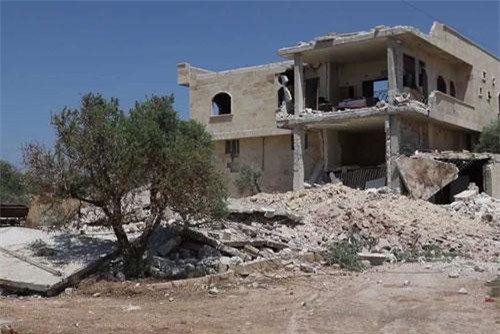 CLIP: Hiện trường vụ không kích của Nga khiến 8 thường dân Syria thiệt mạng