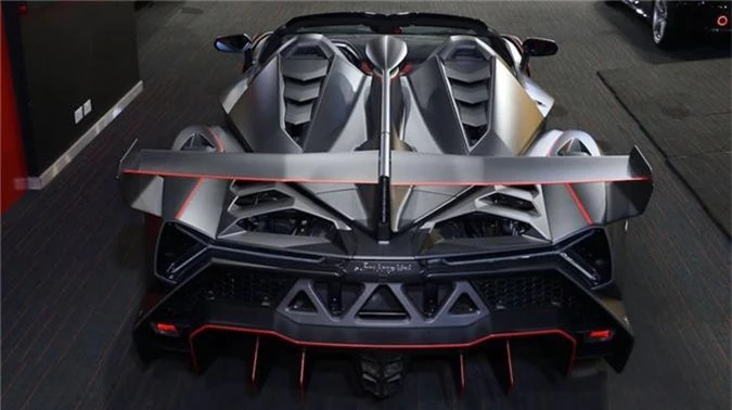 "soi" lamborghini veneno roadster voi than carbon doc nhat the gioi hinh 4