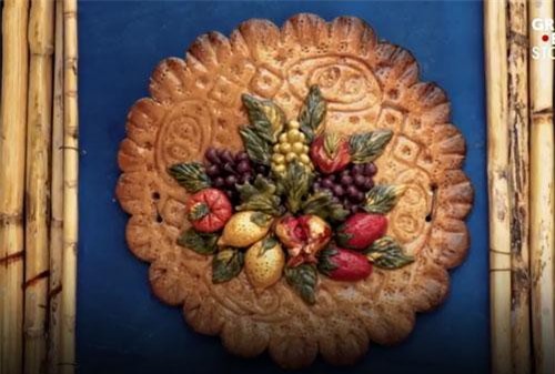 Clip: 'Độc lạ' nhà thờ xây dựng từ bánh mỳ khiến du khách mê mệt