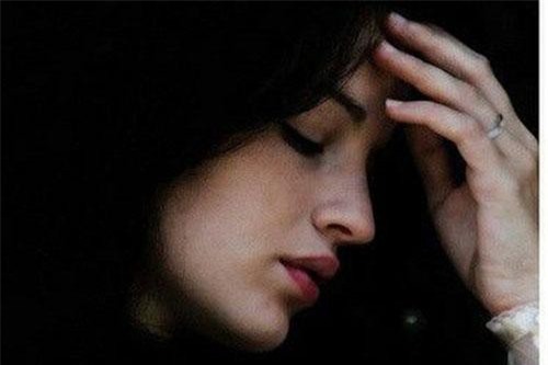 Bỏ tình yêu 5 năm để lấy con trai chủ tịch, sau tuần trăng mật tôi mới biết mình phải trả giá đắt cho cuộc sống giàu sang