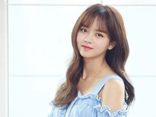 Sao nhí “Mặt trăng ôm mặt trời” một thời Kim So Hyun bị đưa gấp đến bệnh viện vì gặp tai nạn bất ngờ