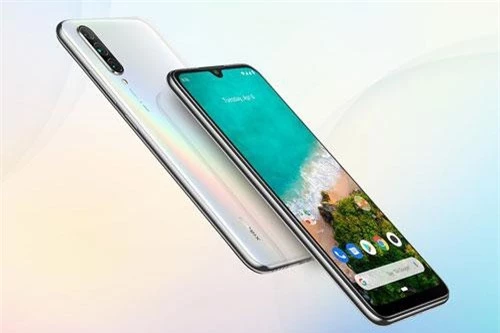 “Trái tim” của Xiaomi Mi A3 đến từ chip Qualcomm Snapdragon 665 (sản xuất trên tiến trình 11 nm) lõi 8 với xung nhịp tối đa 2 GHz, GPU Adreno 610. RAM 4 GB, bộ nhớ trong 64/128 GB, có khay cắm thẻ microSD với dung lượng tối đa 256 GB. Hệ điều hành Android 9.0 Pie (Android One).