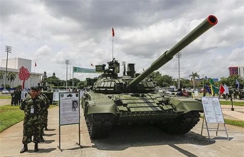 Xe tăng chiến đấu chủ lực T-72B1MS “Đại bàng trắng”. Ảnh: Rosoboronexport.