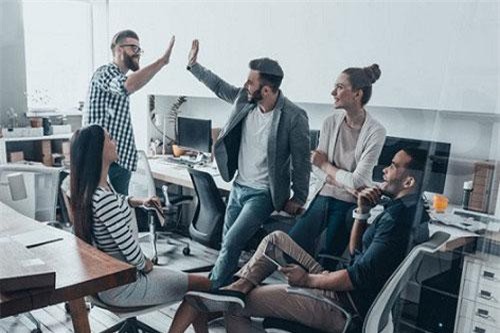 5 bài học từ các tỷ phú mà các startup nên tuân theo