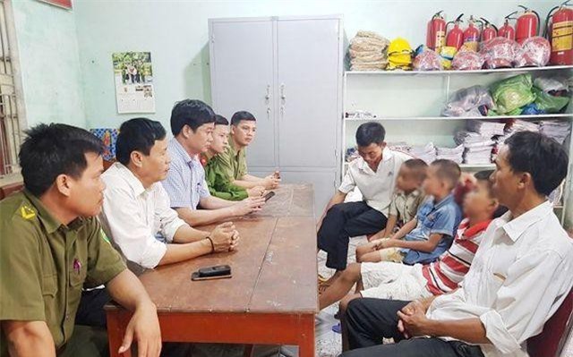 Nghệ An: Sự thật về  việc 3 cháu bé bị kẻ lạ mặt lừa đi chơi