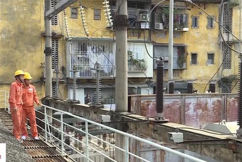 Hà Nội: Lượng tiêu thụ điện tăng cao do nắng nóng kéo dài