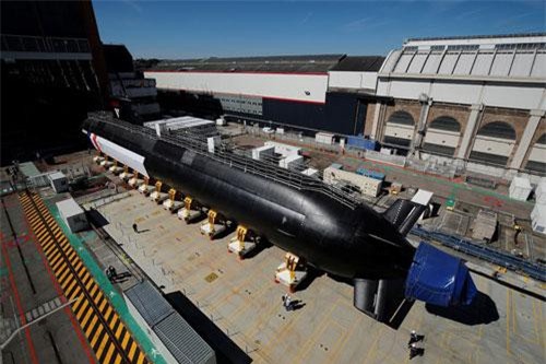 Pháp hạ thủy tàu ngầm mới, Đại Tây Dương thêm phần nhộn nhịp