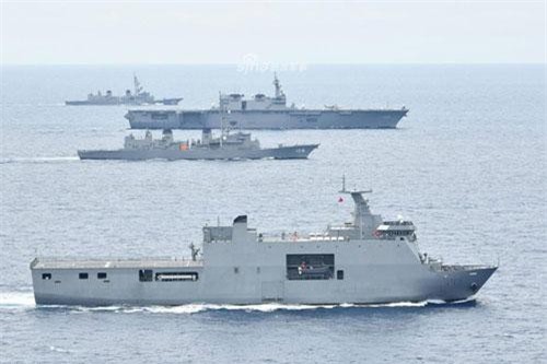 Tàu chiến lớn nhất của Philippines "diễu võ giương oai" trên Biển Ấn Độ