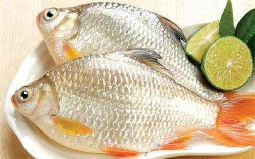 5 cách hiệu quả khử mùi tanh của cá bà nội trợ nào cũng nên biết