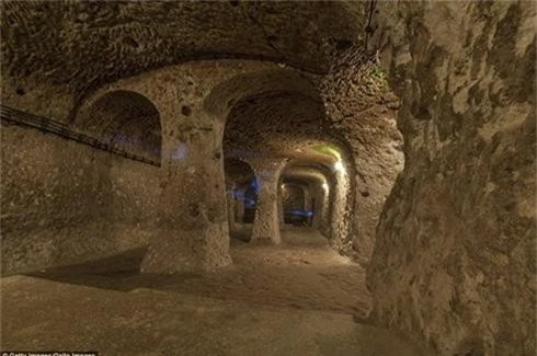 Bất ngờ phát hiện thành phố ngầm nghìn tuổi khi sửa nhà - ảnh 2