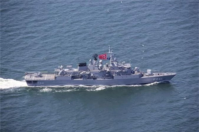 NATO dua ham doi den Odessa tap tran, Nga nong mat-Hinh-13