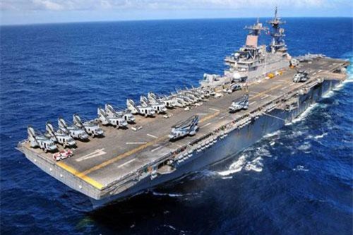 Mỹ bắn rơi máy bay không người lái của Iran ở eo biển Hormuz