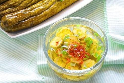 Học người Hàn làm món dưa chuột muối chua ngọt chuẩn ngon nhức nhối