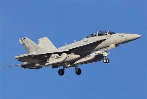 Máy bay tác chiến điện tử EA-18G Growler. Ảnh: Hải quân Mỹ.