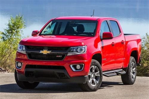 2. Chevrolet Colorado (giá khởi điểm: 22.395 USD).