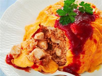 Học đầu bếp Nhật làm cơm chiên trứng ngon đẹp "rụng rời"