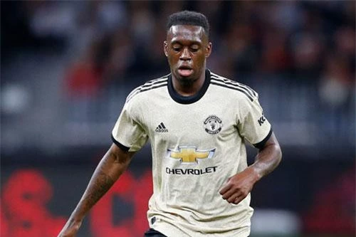 =7. Aaron Wan-Bissaka (Crystal Palace sang M.U, 50 triệu bảng).