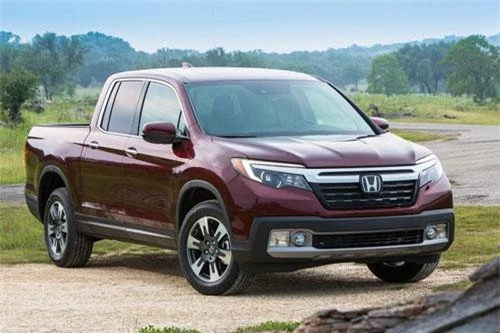 9. Honda Ridgeline RT (giá khởi điểm: 31.035 USD).