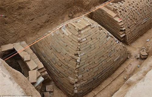 Phát hiện ngôi mộ kim tự tháp bí ẩn ở Trung Quốc