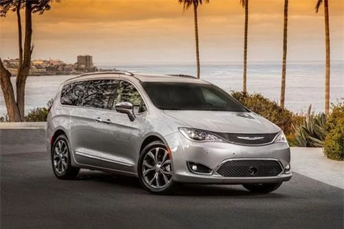 Dành cho gia đình thích khám phá: Chrysler Pacifica.