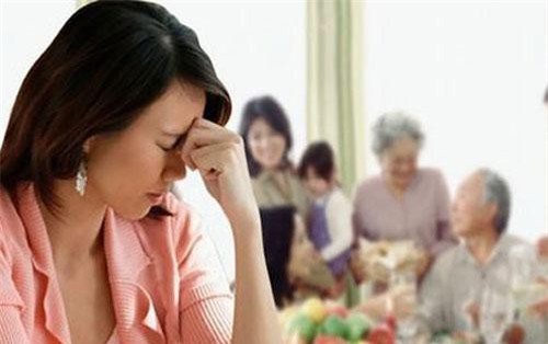 Mẹ chồng cưng dâu thứ, hắt hủi dâu cả