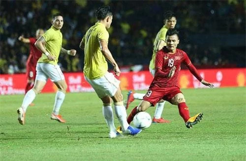 Đội tuyển Việt Nam chỉ có 4 ngày để chuẩn bị cho trận đấu với Thái Lan tại sân khách