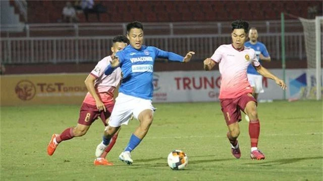 Vòng 17 V-League: HA Gia Lai trốn suất xuống hạng, Than Quảng Ninh bám đuổi nhóm đầu - 2