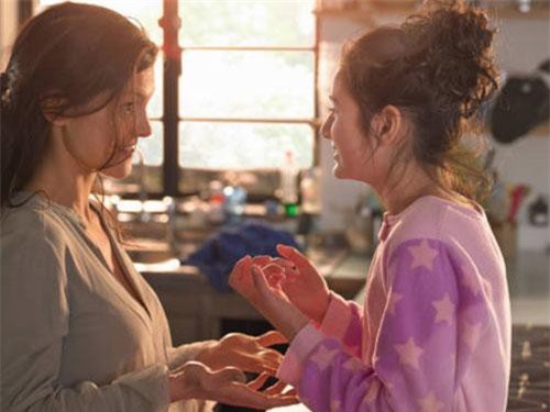 Thật tâm khen em chồng “may thế không phải làm dâu”, tôi bị cả nhà chồng chỉ trích