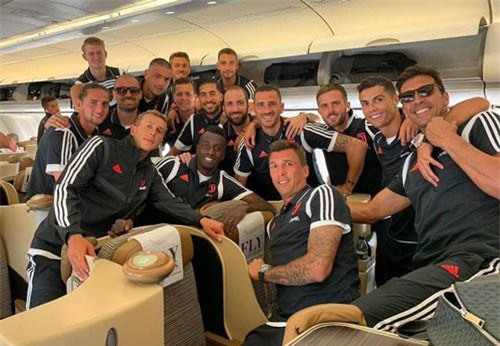 Ronaldo tự nhận là 'siêu cò' ngày De Ligt đến Juventus