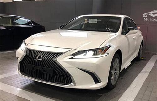 XE HOT (22/7): Nissan trình làng xe 7 chỗ giá rẻ, giá xe Lexus mới nhất