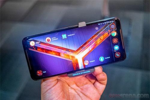 Trên tay Asus ROG Phone II vừa trình làng: Chip S855 Plus, RAM 12 GB, pin 6.000 mAh