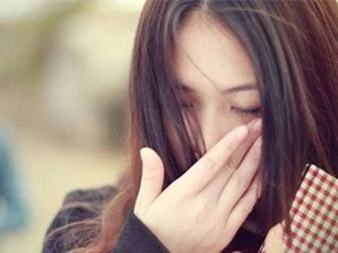 Con dâu lâm bệnh, mẹ chồng trở mặt