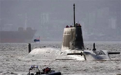 Tàu ngầm HMS Astute của Hải quân Hoàng gia Anh (Ảnh: Sputnik)