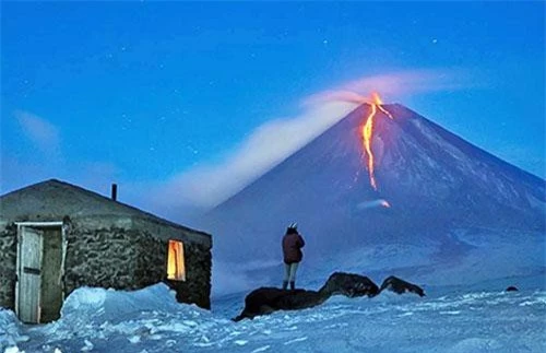 Hoạt động núi lửa tại Kamchatca, Nga.