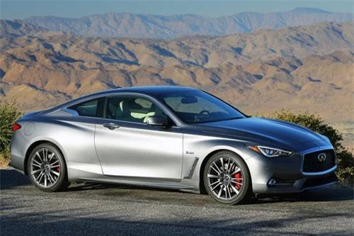 3. Infiniti Q60 2019 (giá khởi điểm: 40.750 USD).