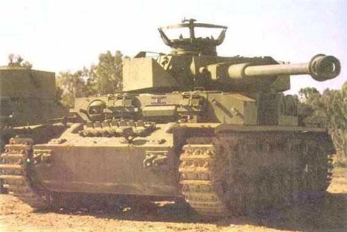 Trong suốt thời gian từ sau Chiến tranh Thế giới thứ hai, Quân đội Syria đã tìm mua đủ các loại xe tăng Panzer IV và sau này sớm trở thành quốc gia vận hành số lượng Panzer IV lớn nhất thế giới sau khi chiến tranh thế giới kết thúc. Nguồn ảnh: Wwiiafterwwii.