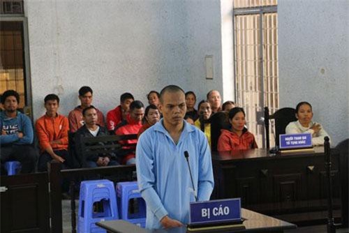 Đắk Lắk: Xách gậy đánh bố vợ tử vong vì bị đuổi ra khỏi nhà