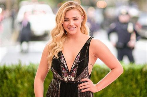 Neymar và con trai Beckham từng trở thành tình địch vì cô gái này