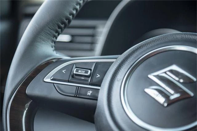 Đánh giá Suzuki Ertiga 2019 - Xe 7 chỗ đa dụng cho gia đình Việt - 14