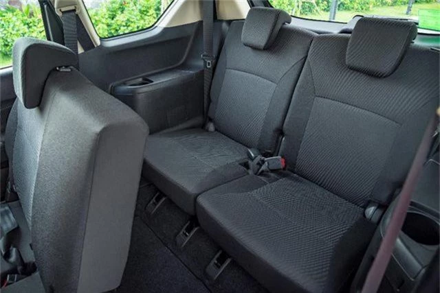 Đánh giá Suzuki Ertiga 2019 - Xe 7 chỗ đa dụng cho gia đình Việt - 7