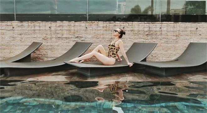 Hội bạn toàn mỹ nhân của Trang Pháp diện áo tắm khoe body cực nuột tại đảo quốc sư tử - Ảnh 5. Hội bạn toàn mỹ nhân của Trang Pháp diện áo tắm khoe body cực nuột tại đảo quốc sư tử - Ảnh 5.
