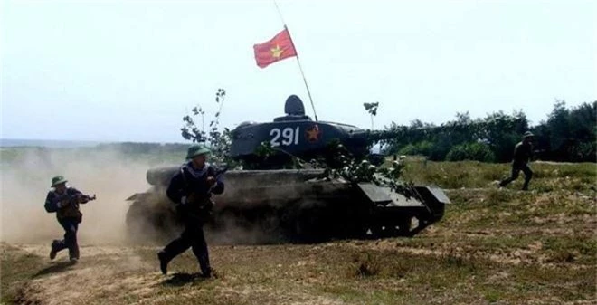 Tai sao Viet Nam van duy tri tot phao tu hanh SU-100 thoi CTTG2?-Hinh-4