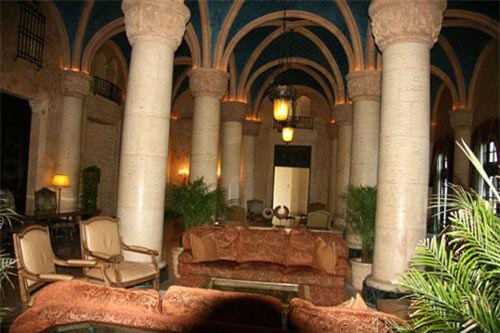 Bí ẩn khó giải chuyện "hồn ma" ám tầng 13 khách sạn