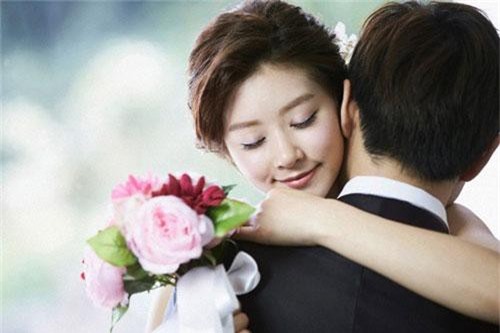 Thấy cháu gái lấy phải người đàn ông vừa nghèo vừa xấu xí, tôi hả hê cười thầm chị dâu để rồi 2 năm sau đại não của tôi đã được mở mang