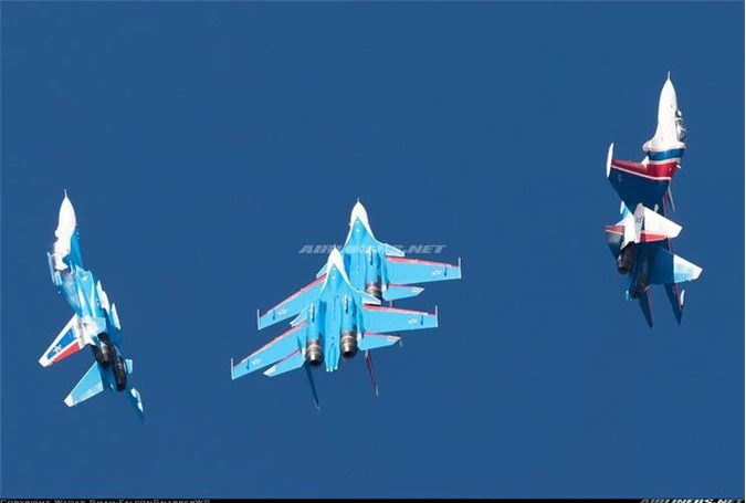 Một nguồn tin công nghiệp quốc phòng Nga mới đây đã tiết lộ cho Interfax rằng, một phiên bản mới của dòng tiêm kích hạng nặng Sukhoi Su-30 đang được phát triển. Nguồn ảnh: Airliners.net