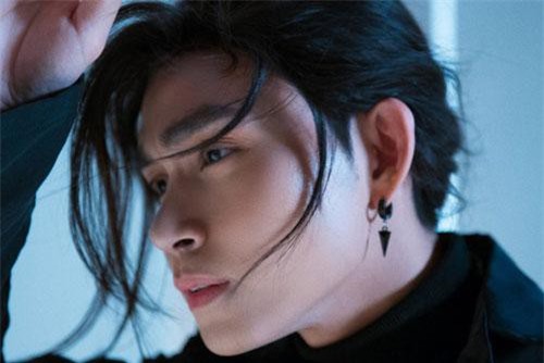 Fan "té ngửa" khi nữ chính trong MV mới của Jun Phạm lại là BB Trần