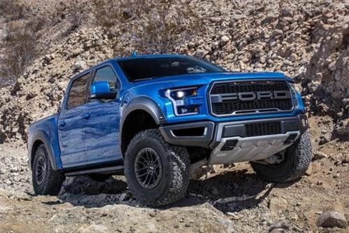 2. Ford F-150 Raptor 2019 (điểm: 7,9/10).