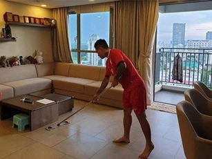 Tự nguyện làm việc nhà giúp vợ đang bầu bì, Tuấn Hưng phát ngôn đầy chí lý khiến đấng mày râu phải học tập