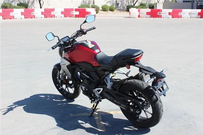 Kham pha Honda CB300R 2019 vua ra mat voi gia hon 110 trieu dong hinh anh 4