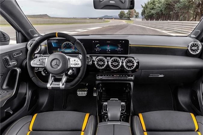Mercedes-Benz A45 S AMG 4Matic 2020: Than hinh nho gon, suc manh 421 ma luc hinh anh 13